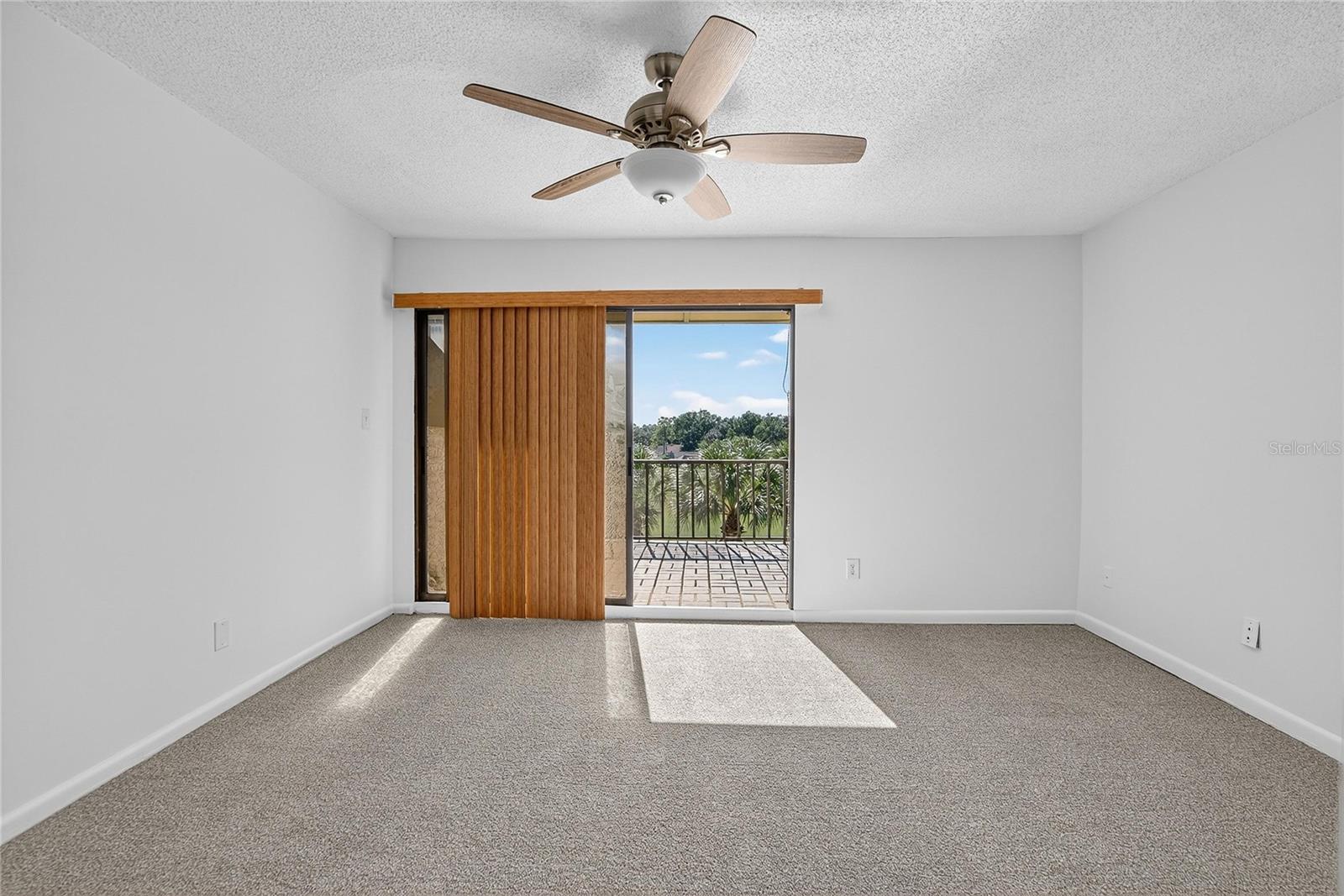 Image 45 of 52 For 13618 Greenfield Drive 405