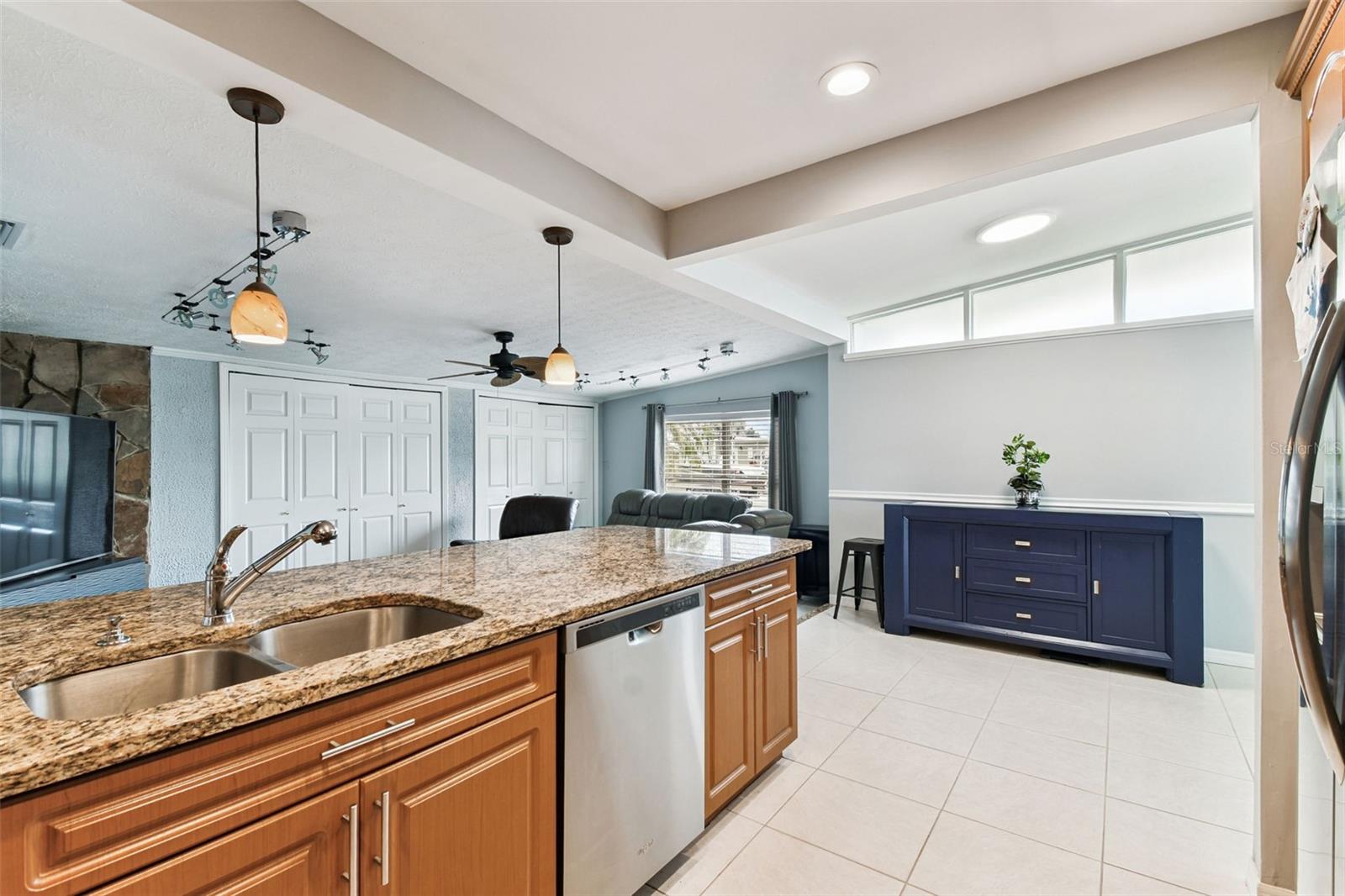 Image 17 of 49 For 2809 Lorraine Street