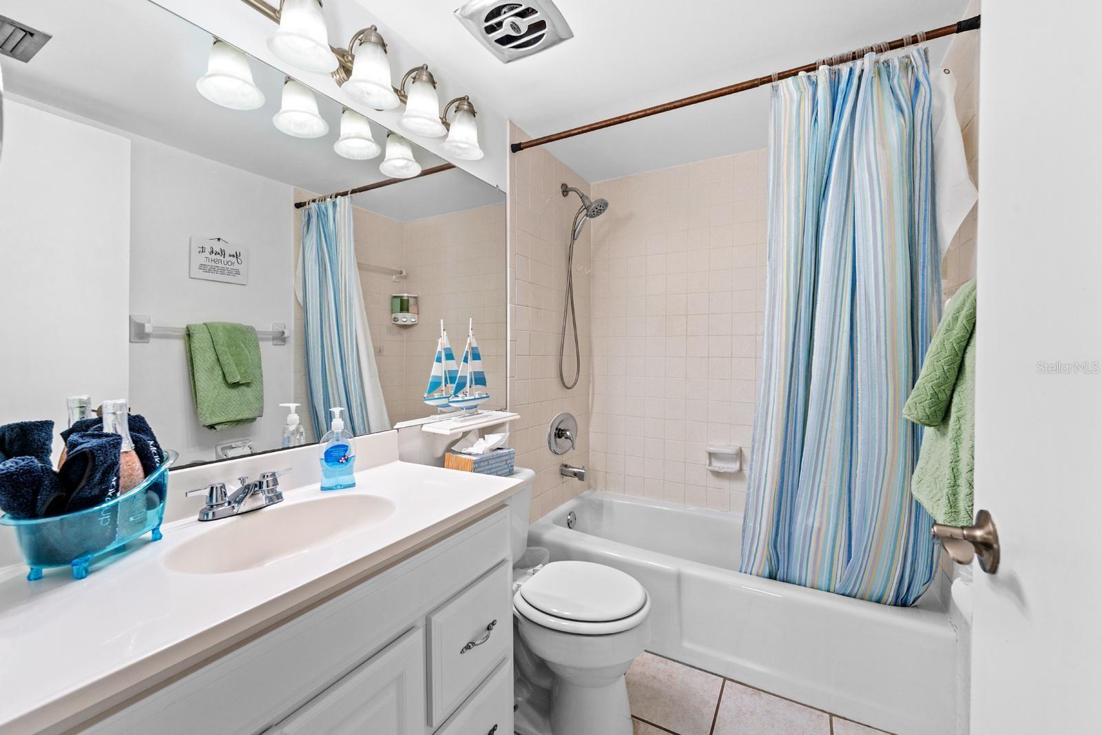 Image 12 of 43 For 960 Apollo Beach Boulevard 203