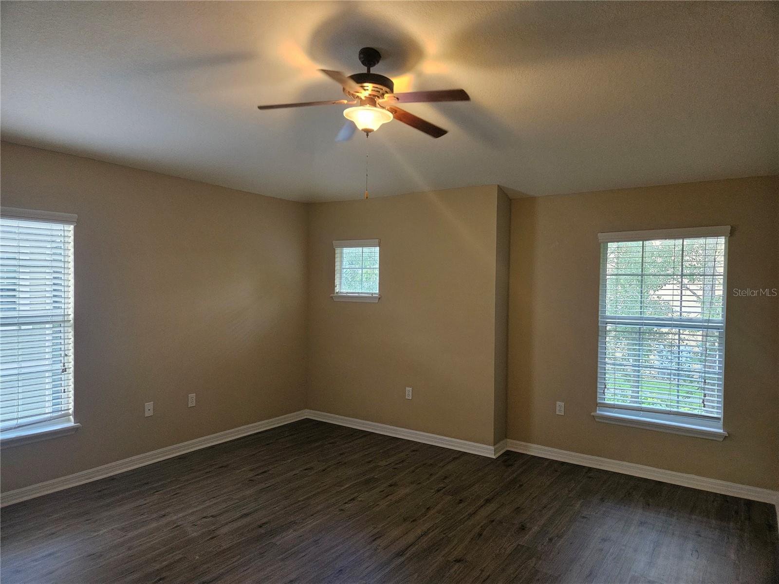 Image 8 of 17 For 7001 Interbay Boulevard 231