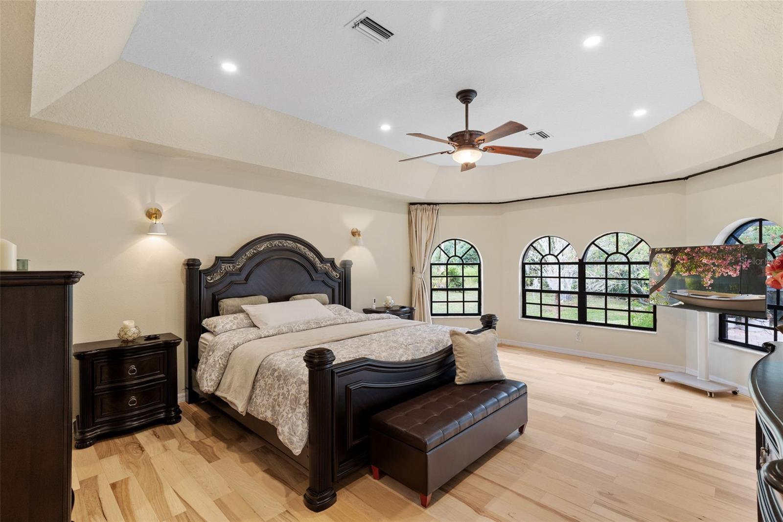 Image 14 of 53 For 6491 Laurel Oak Drive