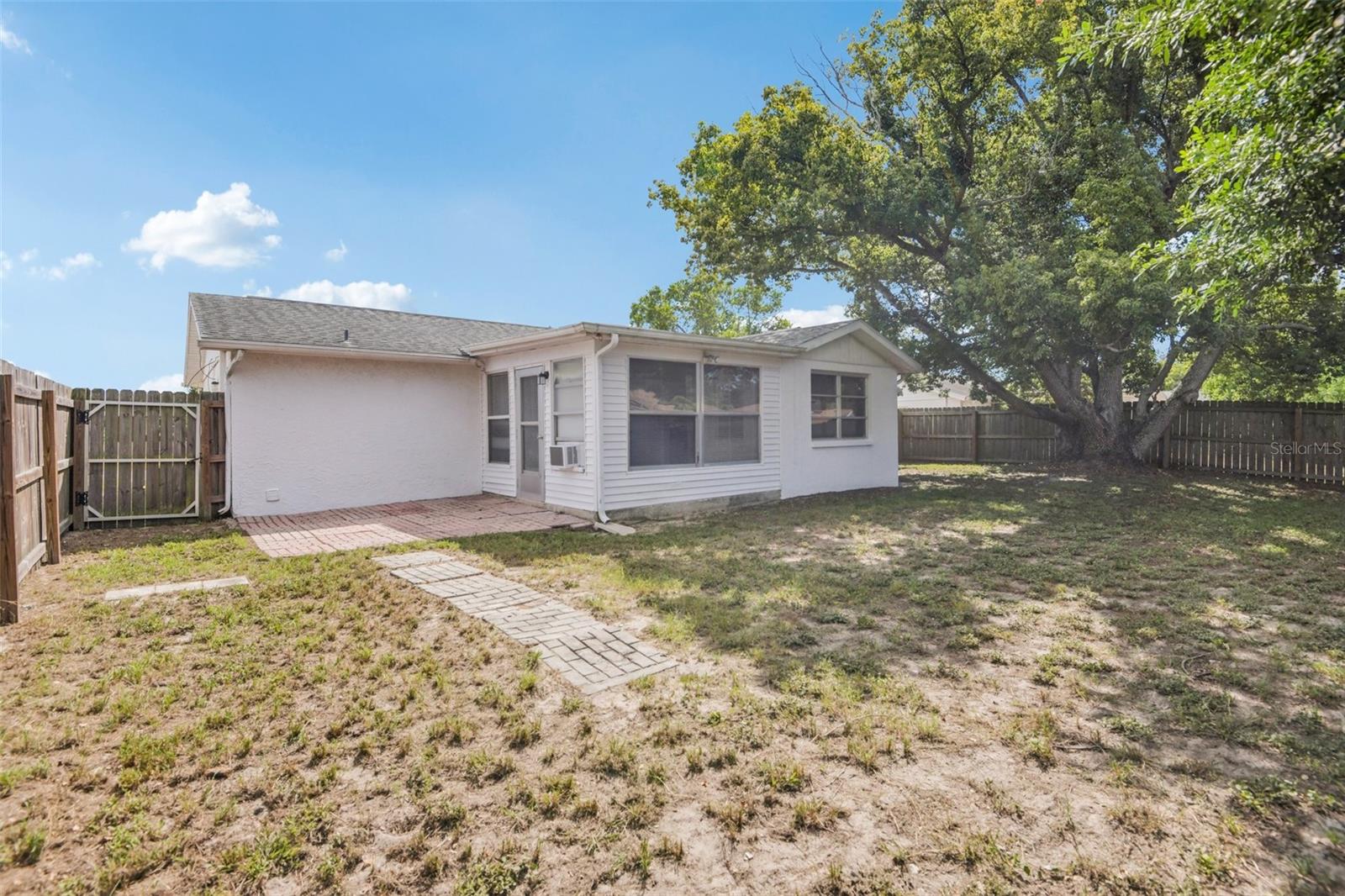 Image 21 of 26 For 7911 Bell Drive