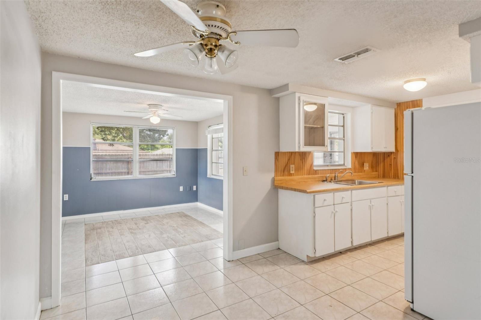 Image 5 of 26 For 7911 Bell Drive