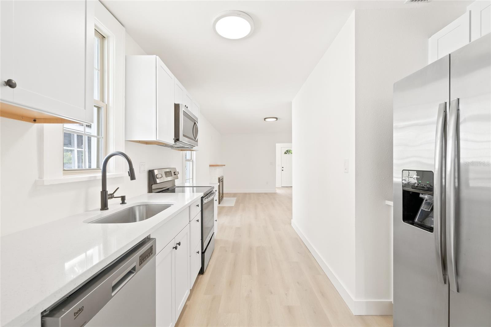 Image 14 of 39 For 4550 21st Street N
