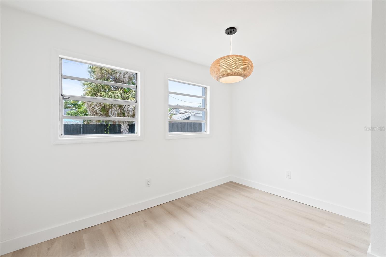 Image 19 of 39 For 4550 21st Street N