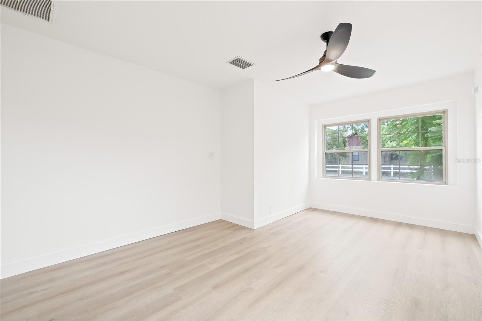 Image 22 of 39 For 4550 21st Street N