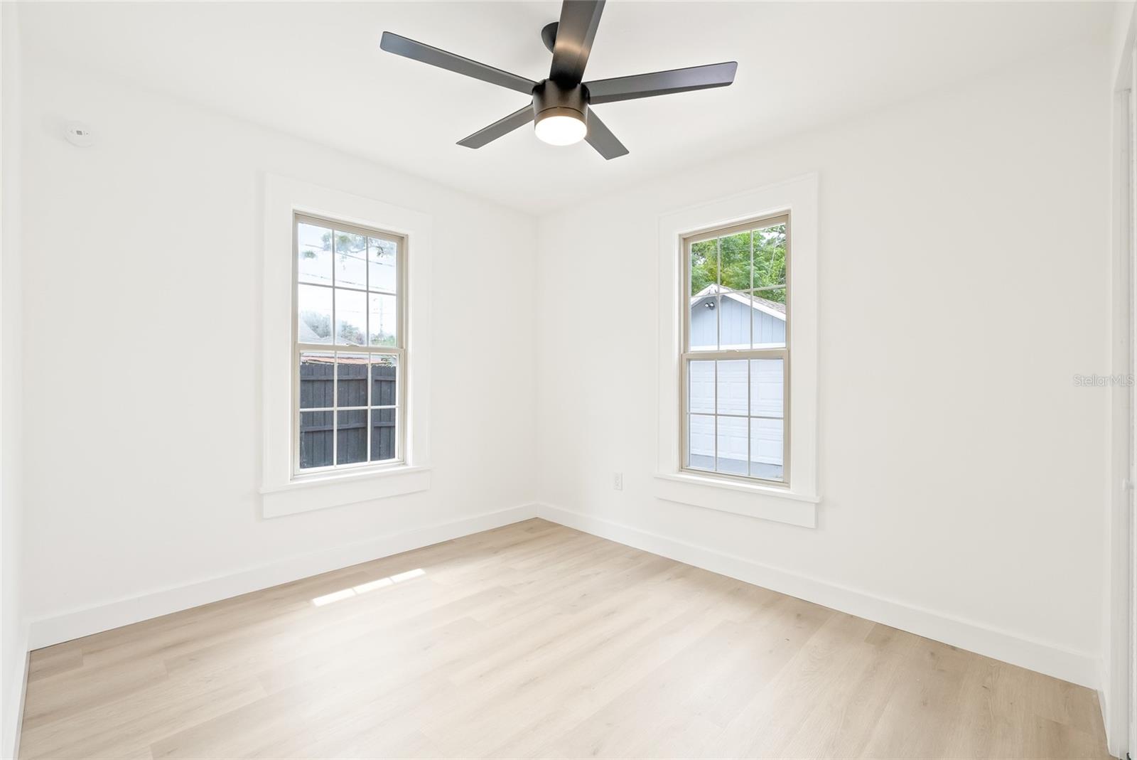 Image 27 of 39 For 4550 21st Street N
