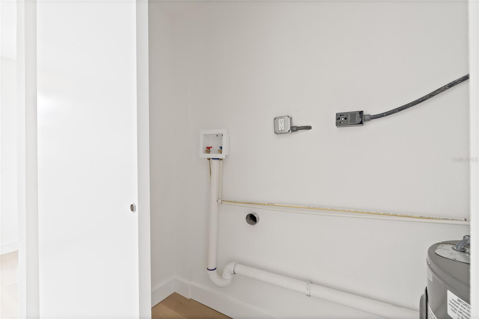 Image 31 of 39 For 4550 21st Street N
