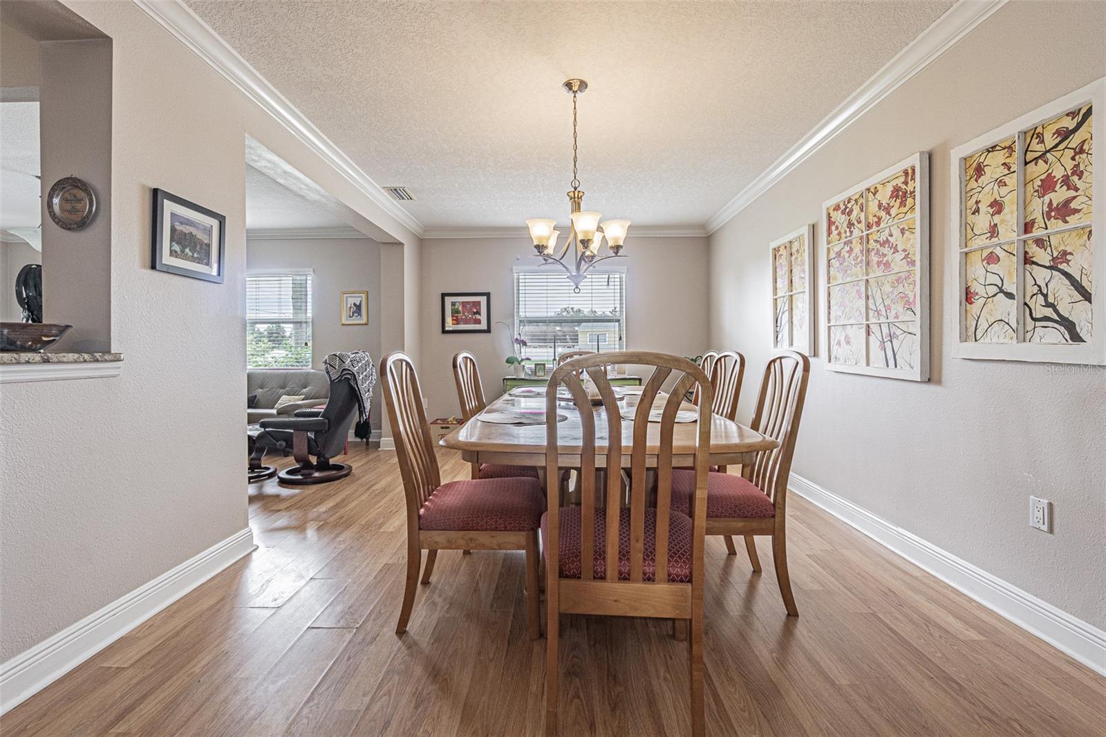 Image 13 of 40 For 912 Riverside Drive