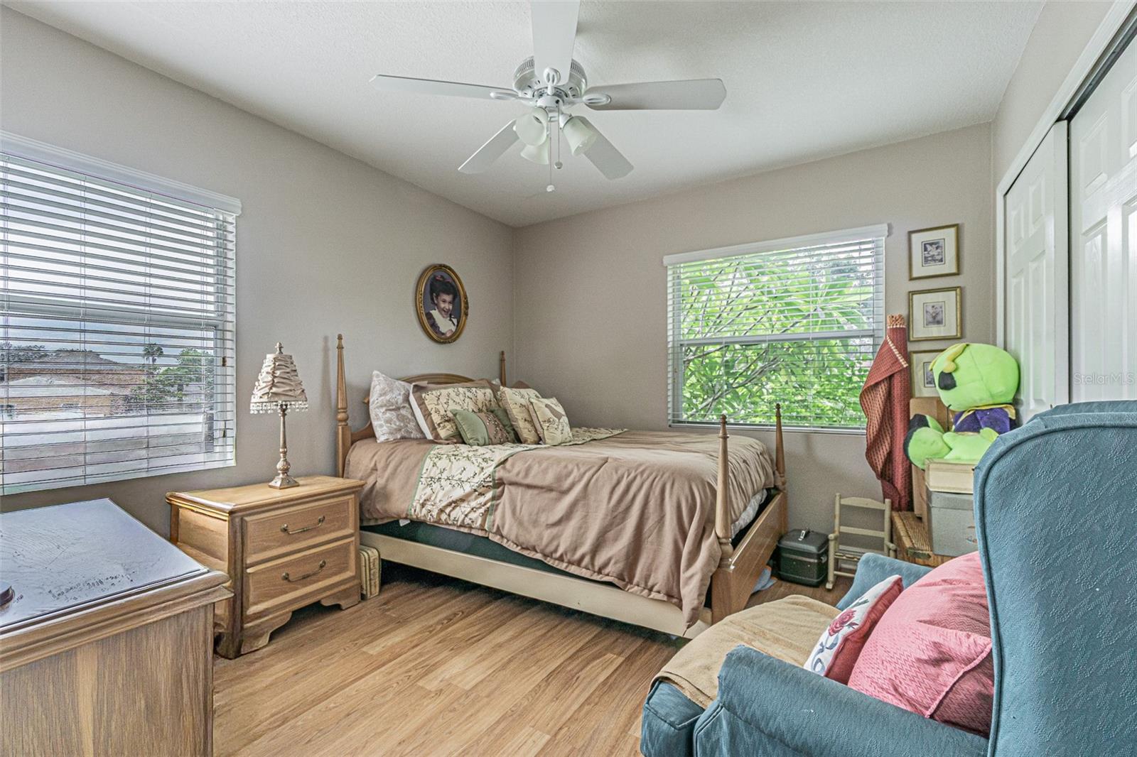 Image 18 of 40 For 912 Riverside Drive