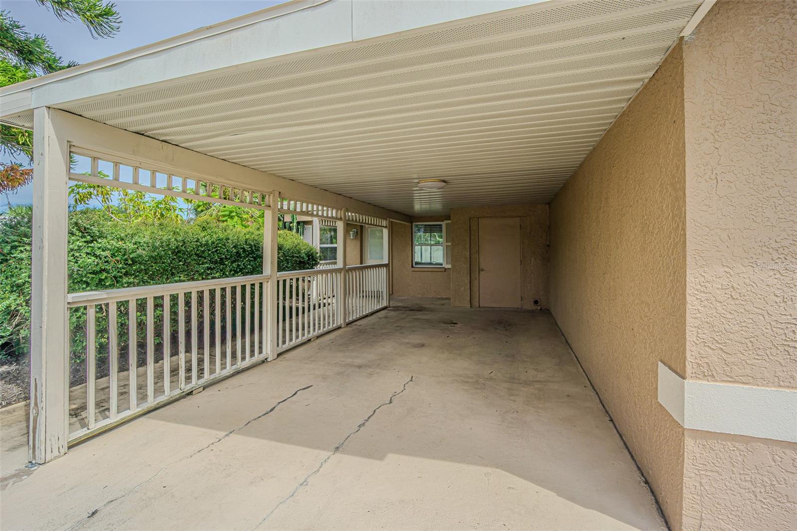 Image 4 of 40 For 912 Riverside Drive