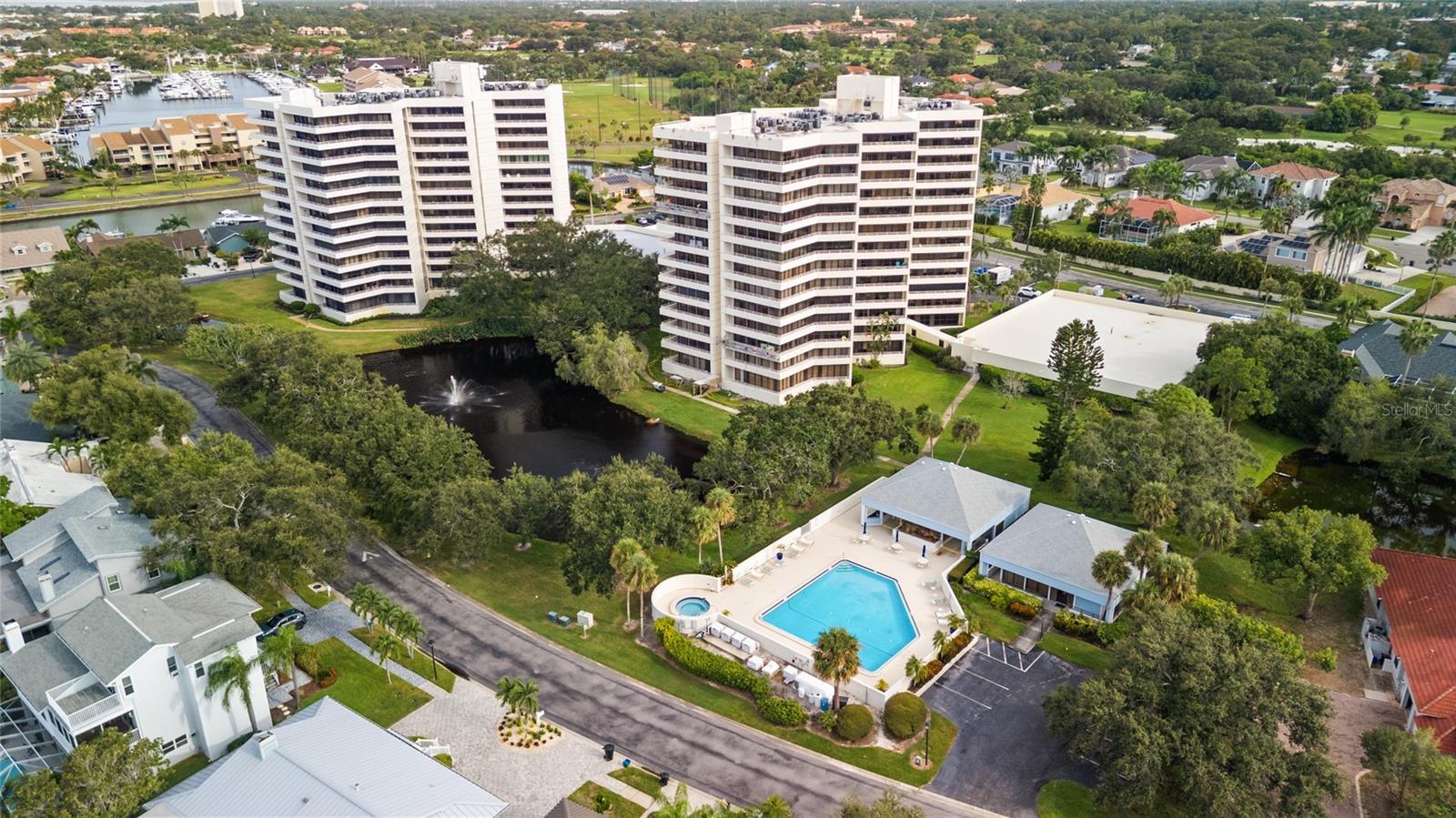 Image 11 of 58 For 5950 Pelican Bay Plaza S 705