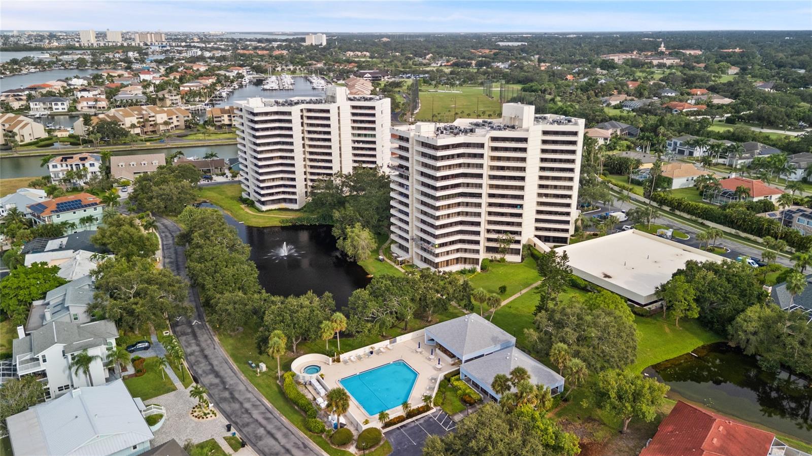 Image 14 of 58 For 5950 Pelican Bay Plaza S 705