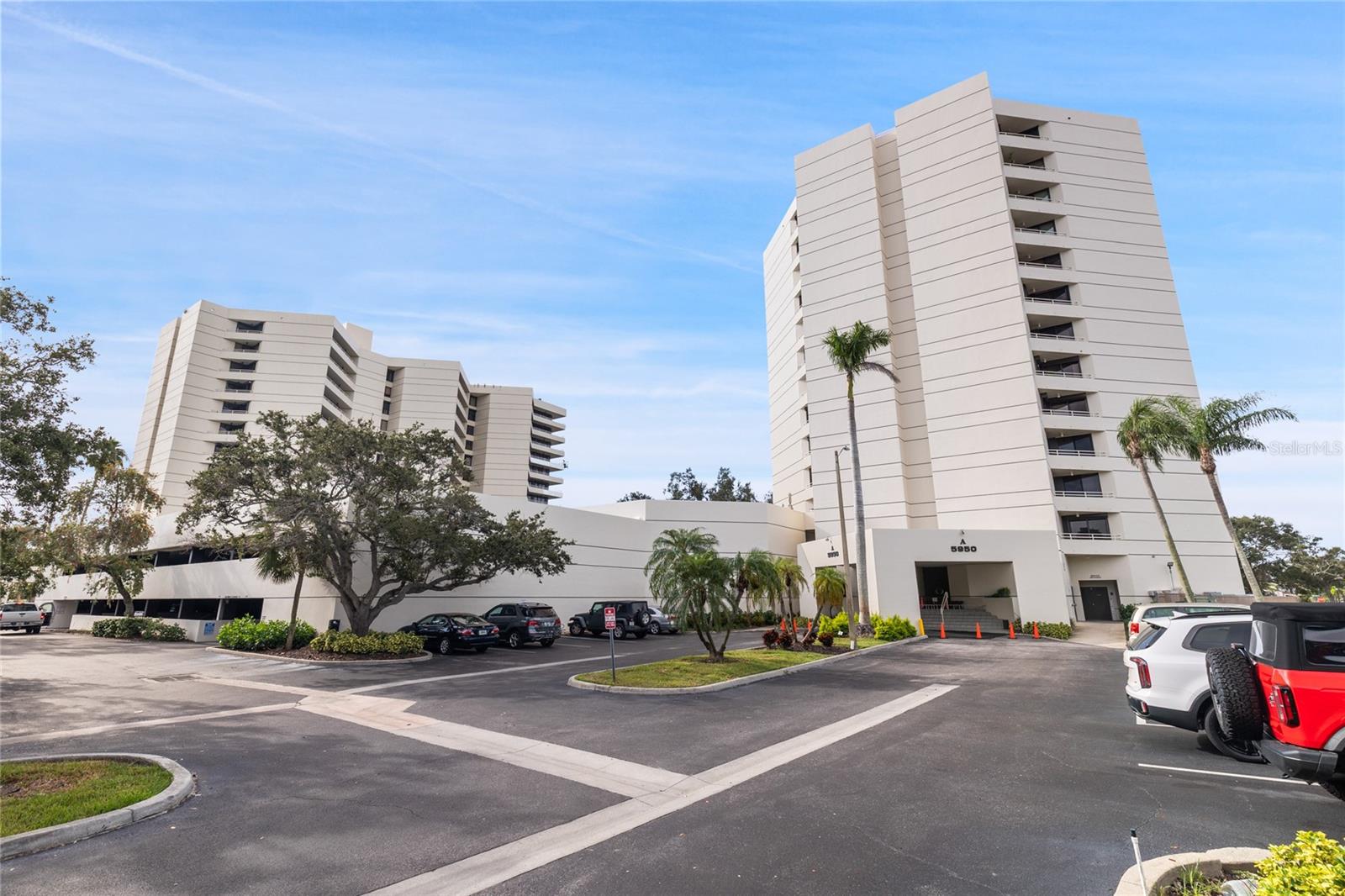 Image 15 of 58 For 5950 Pelican Bay Plaza S 705