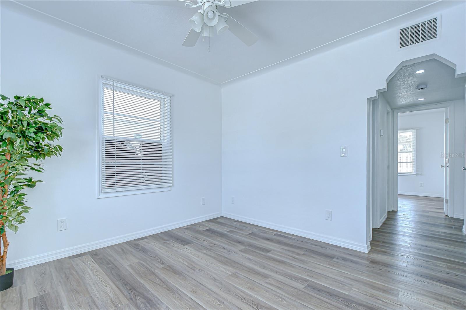 Image 4 of 16 For 150 Madeira Avenue 1