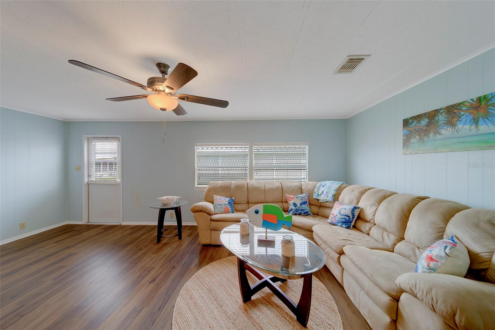 Image 11 of 73 For 12501 Ulmerton Road 77