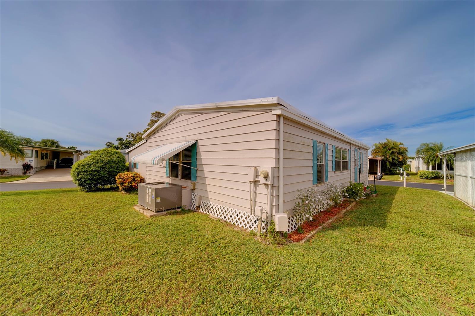 Image 43 of 73 For 12501 Ulmerton Road 77