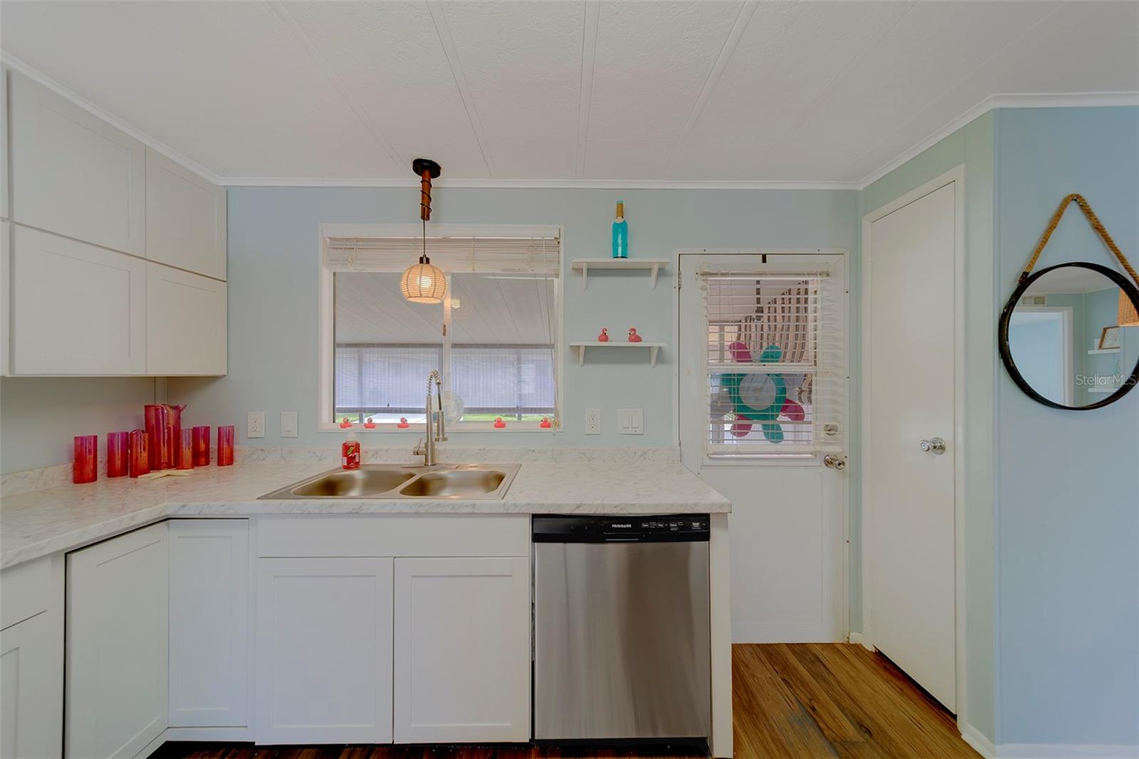 Image 5 of 73 For 12501 Ulmerton Road 77