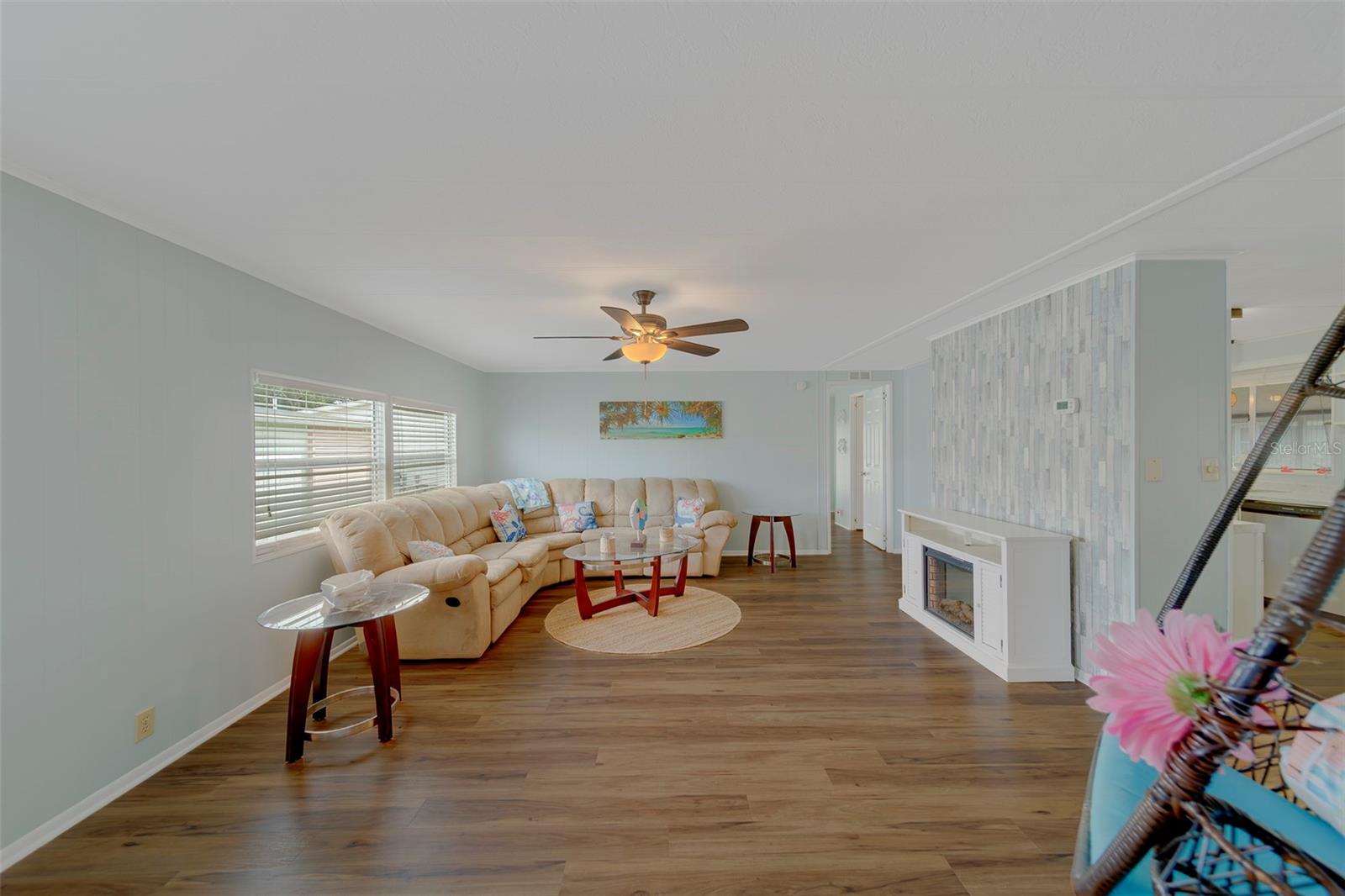Image 9 of 73 For 12501 Ulmerton Road 77