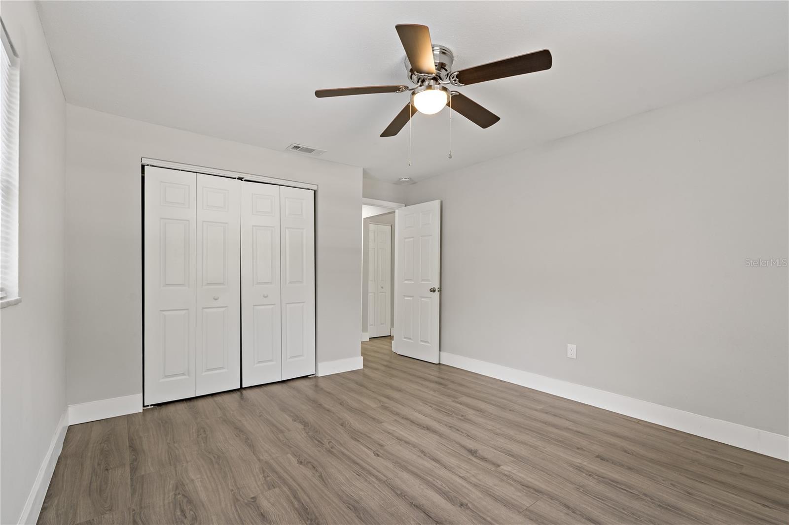 Image 13 of 23 For 3810 Randall Street