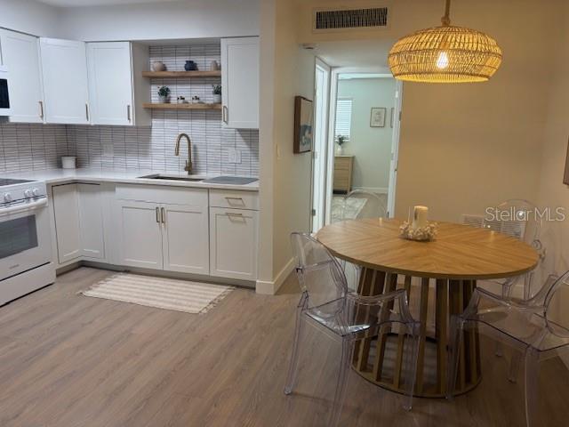 Image 4 of 17 For 7151 Sunset Way 4