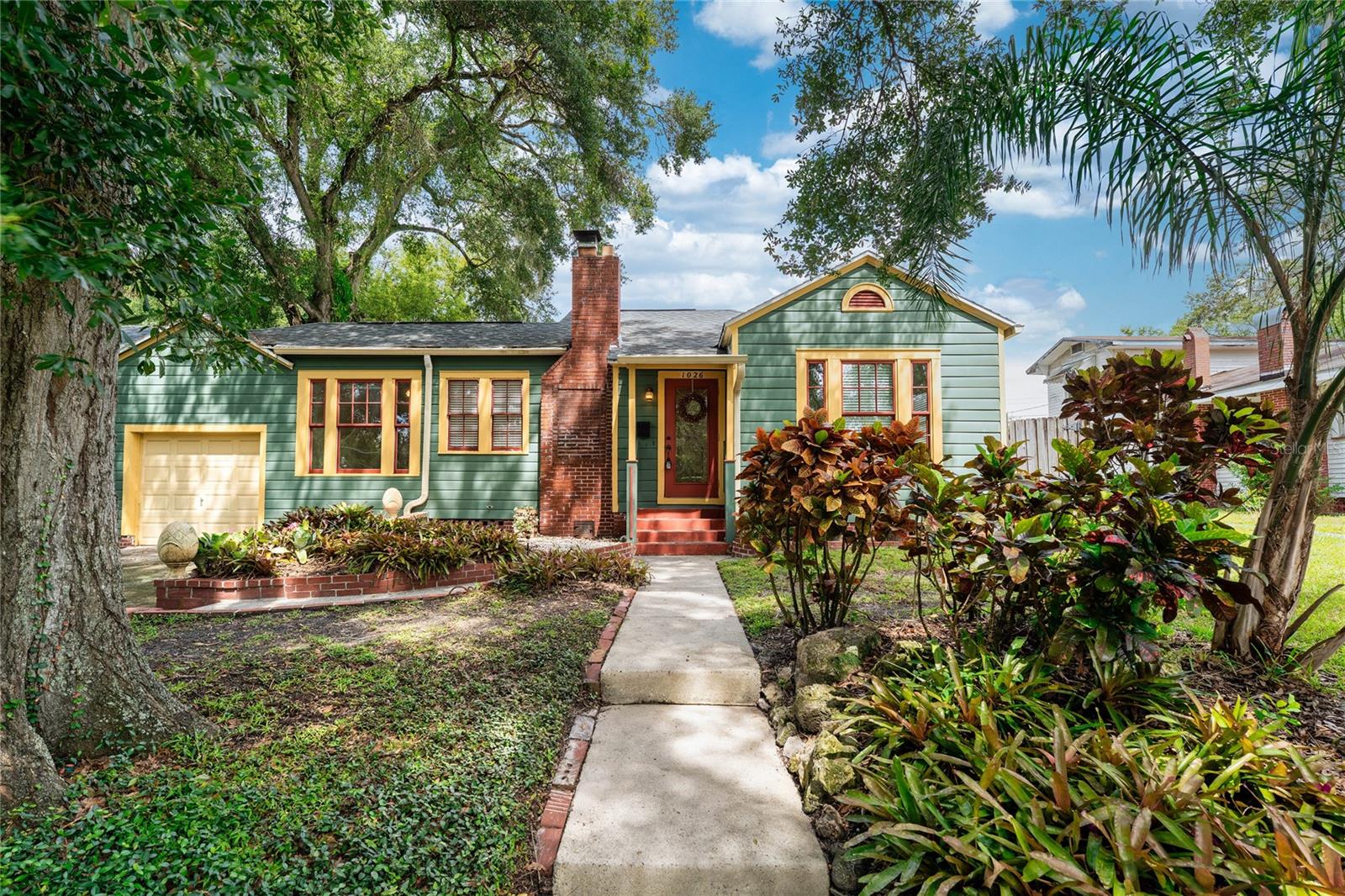Image 4 of 62 For 1026 Henry Avenue