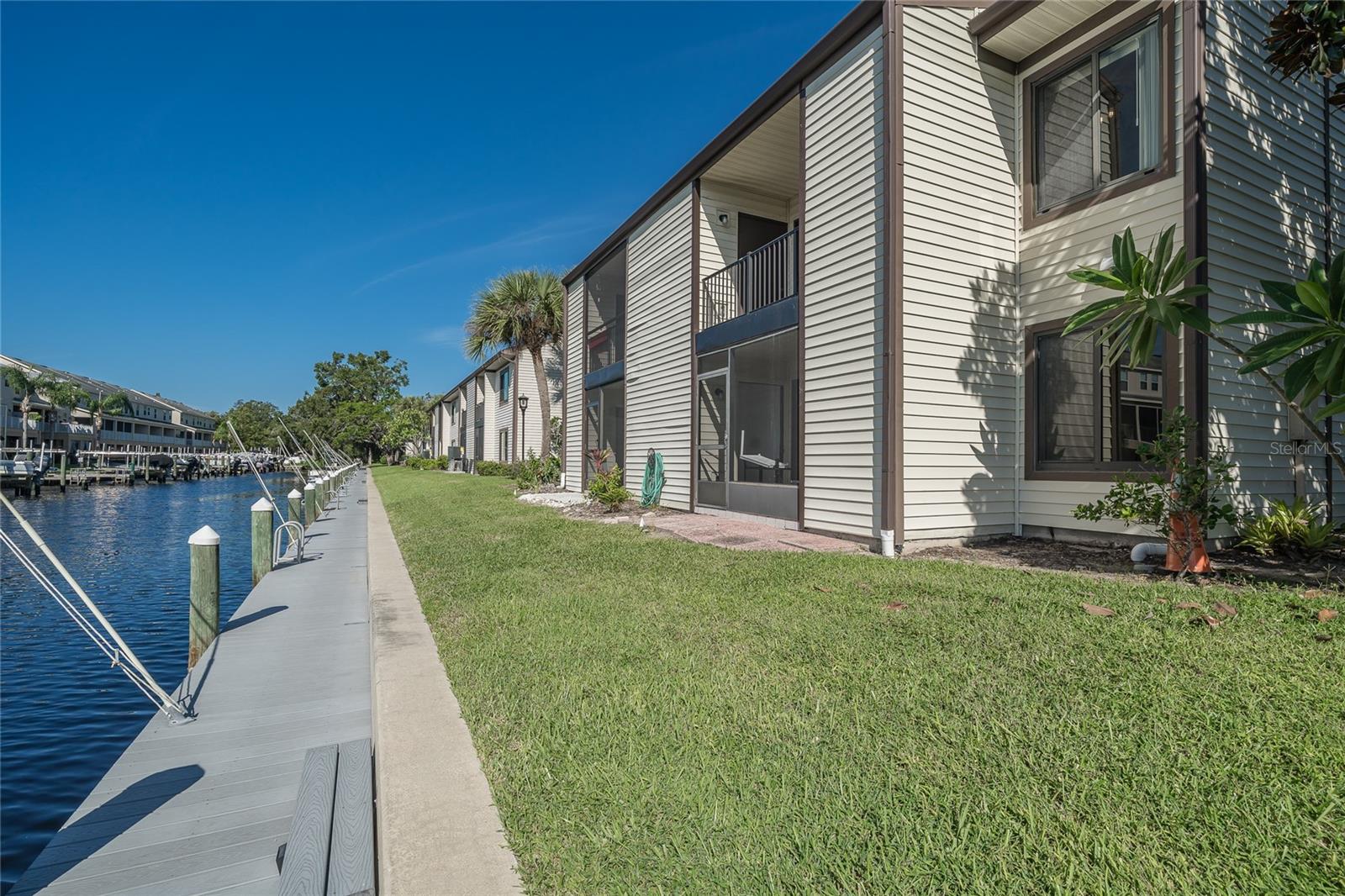 Image 13 of 44 For 372 Moorings Cove Drive 372