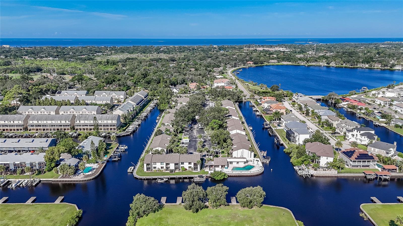 Image 7 of 44 For 372 Moorings Cove Drive 372