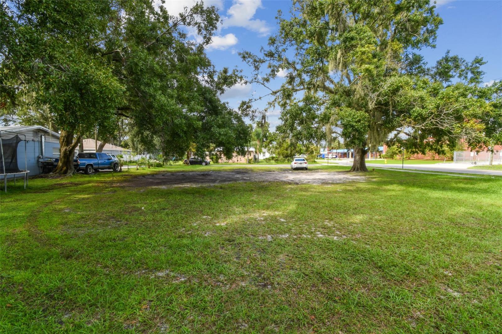 Listing photo id 5 for 111 Maryland Avenue