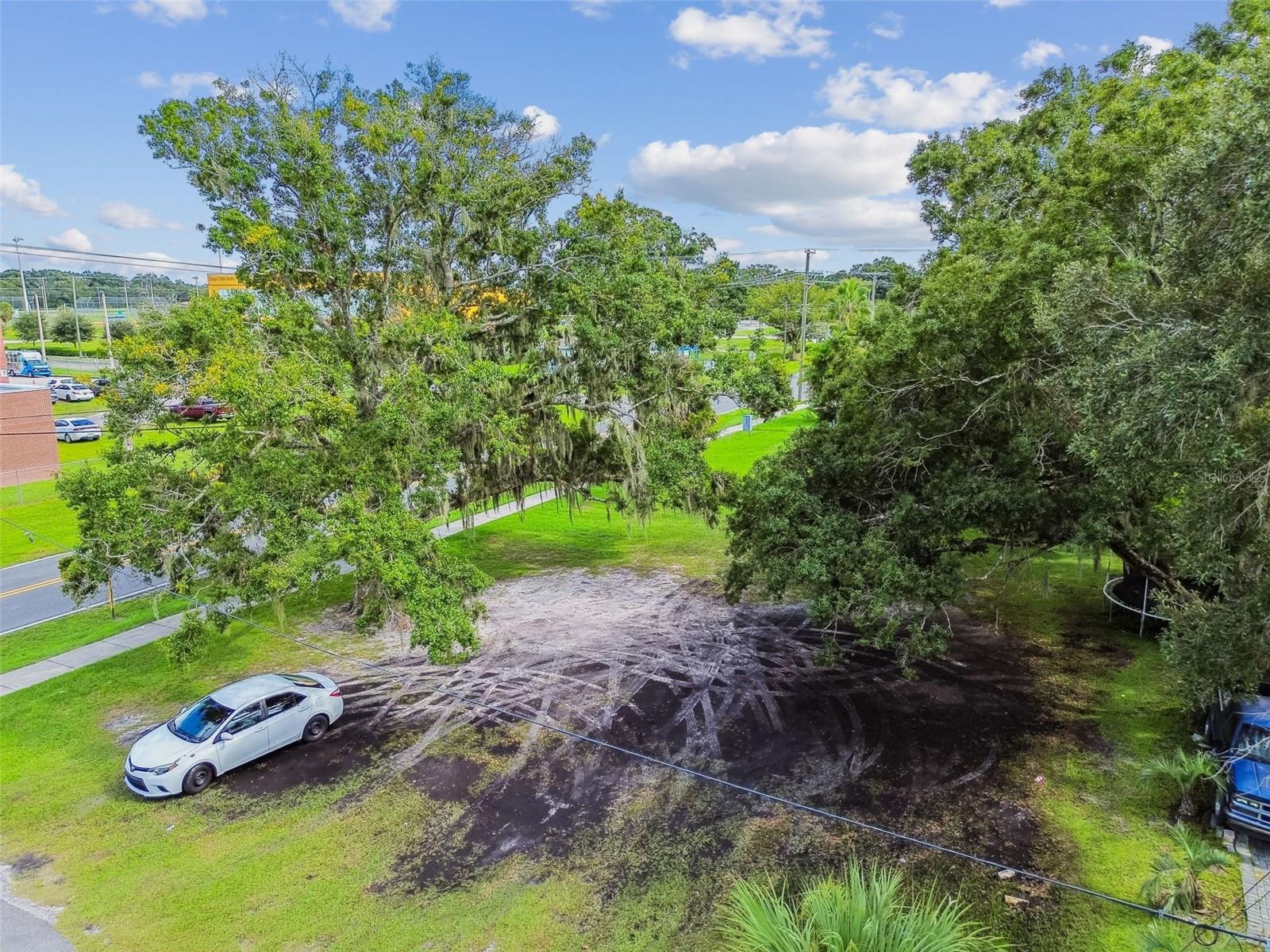 Listing photo id 7 for 111 Maryland Avenue