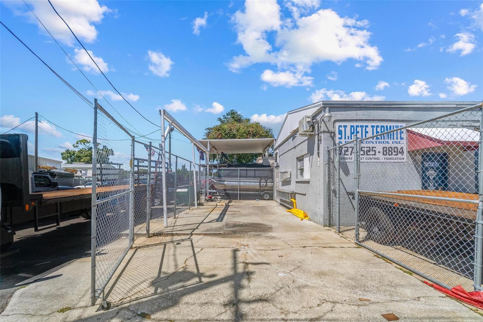 Image 11 of 23 For 6401 35th Street N