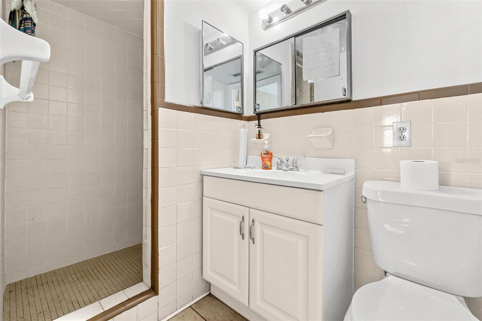 Image 18 of 23 For 6401 35th Street N
