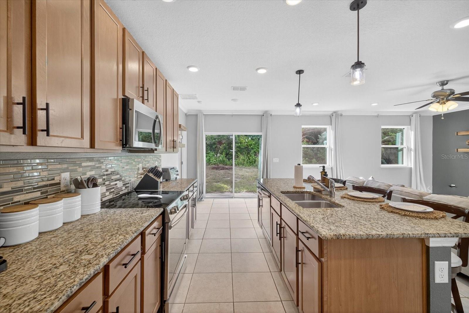 Image 11 of 40 For 1411 Mariner Boulevard