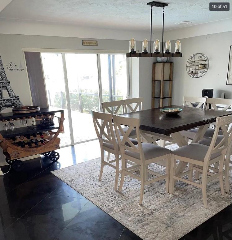 Image 11 of 51 For 2001 Hawaii Avenue Ne