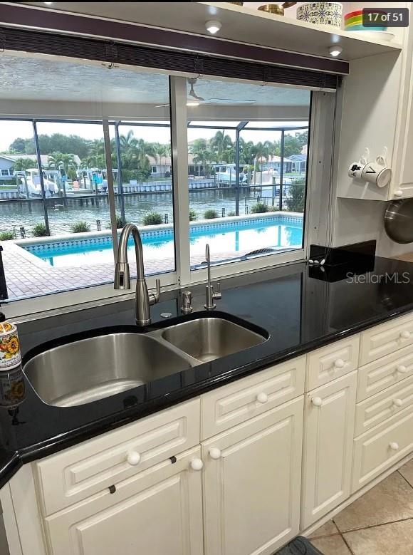 Image 18 of 51 For 2001 Hawaii Avenue Ne