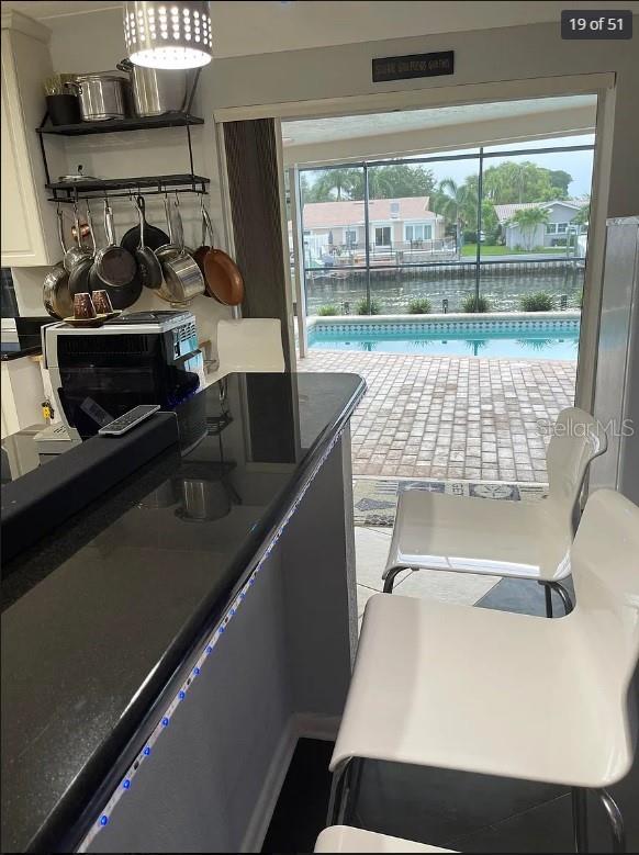 Image 20 of 51 For 2001 Hawaii Avenue Ne