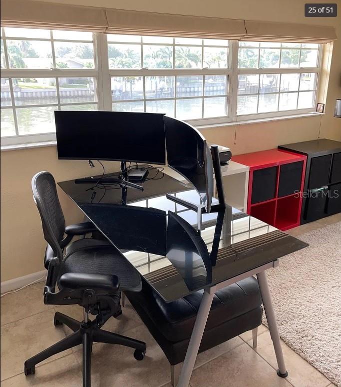 Image 26 of 51 For 2001 Hawaii Avenue Ne