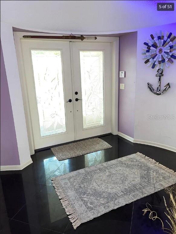 Image 6 of 51 For 2001 Hawaii Avenue Ne