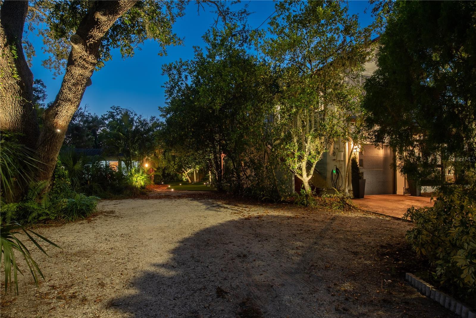 Image 78 of 80 For 1880 Washington Avenue