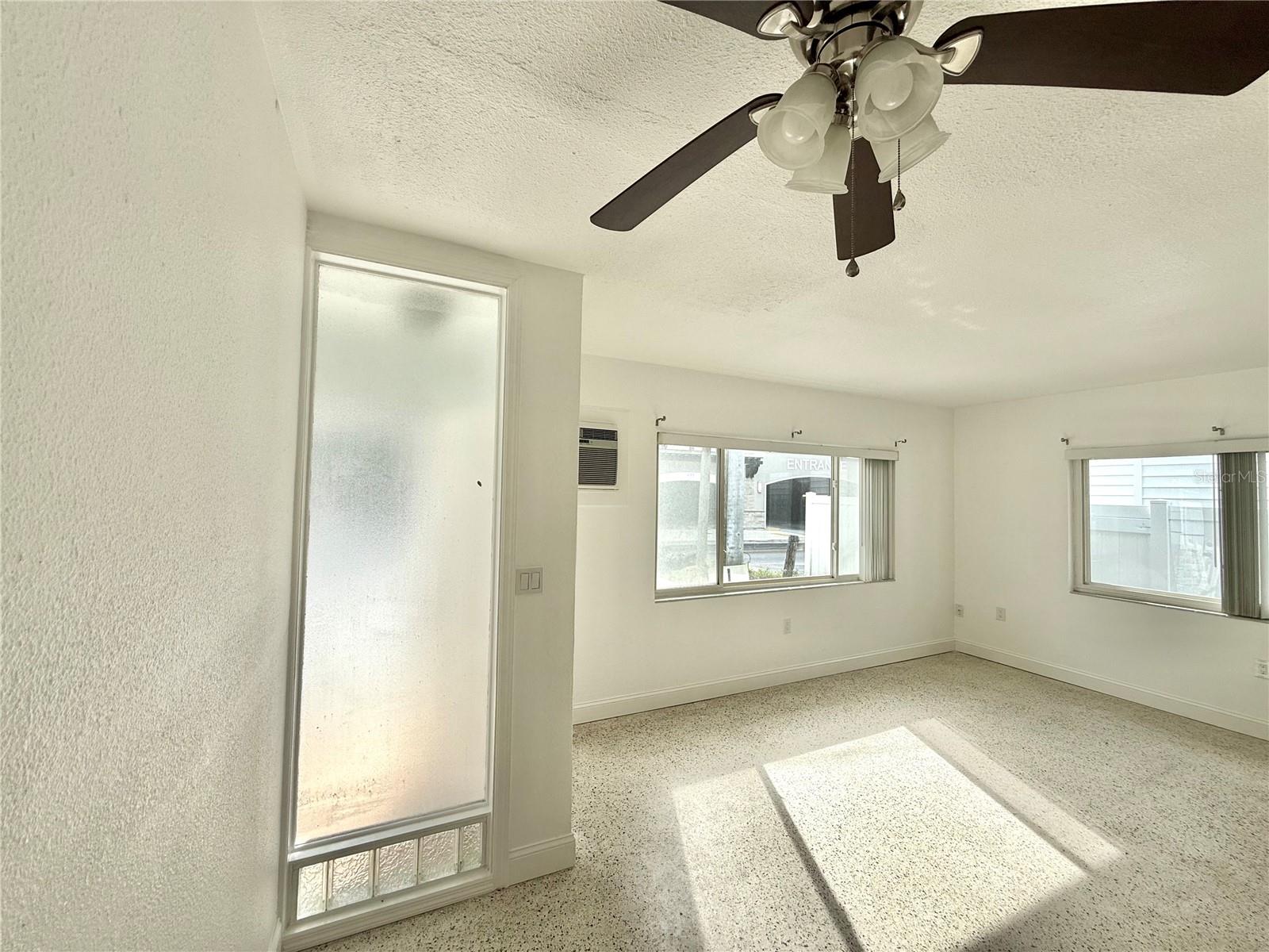 Image 7 of 28 For 451 Poinsettia Avenue