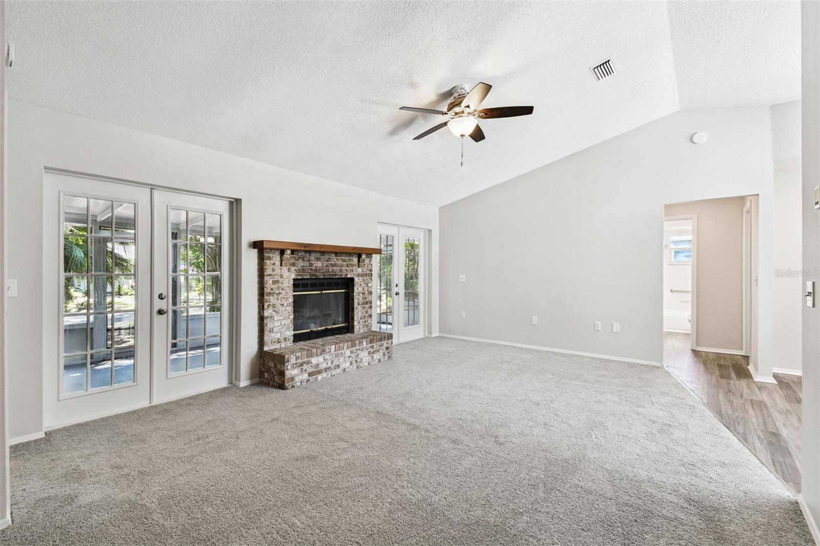 Image 11 of 19 For 118 29th Street Nw