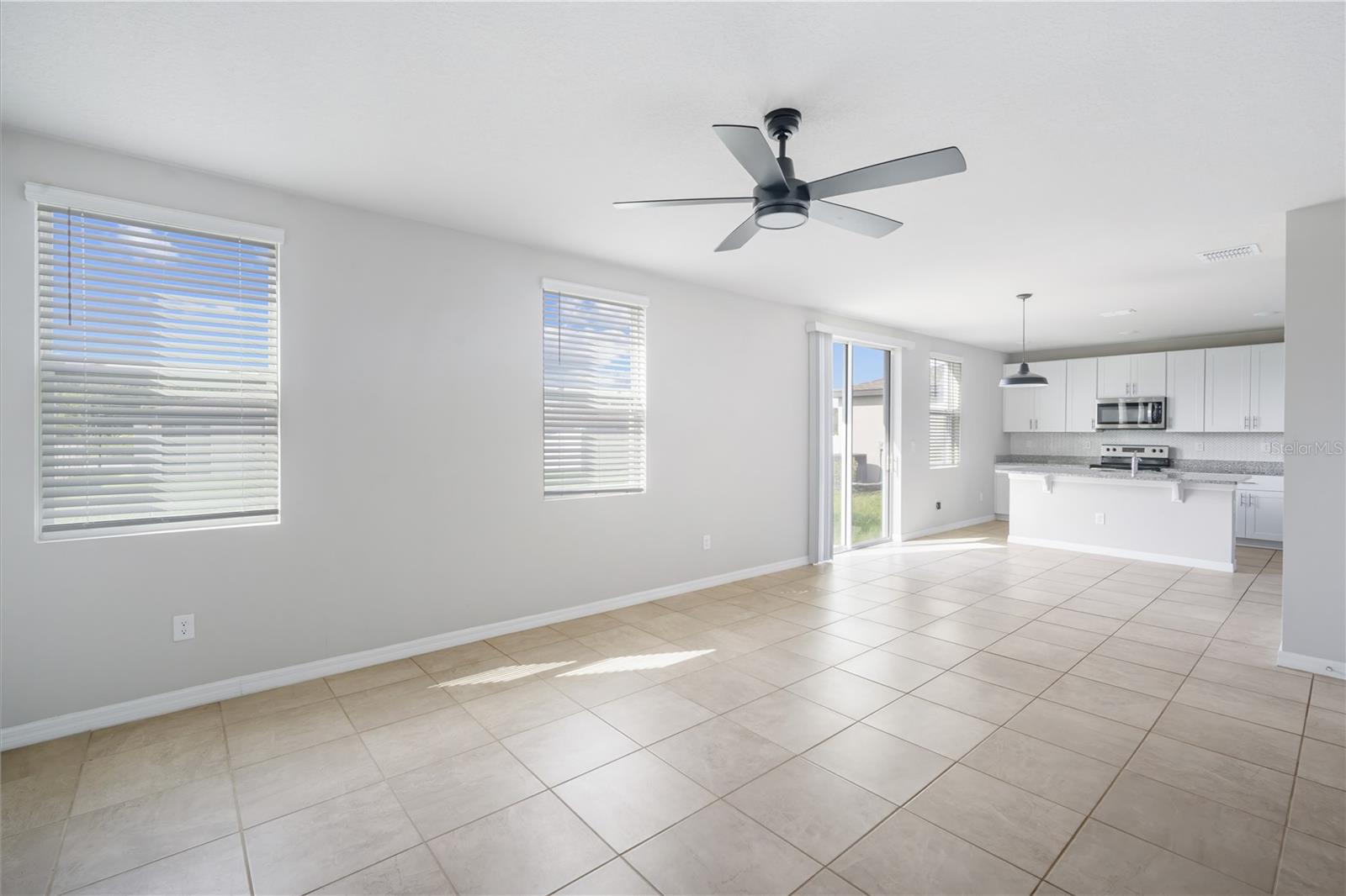 Image 9 of 26 For 38614 Finn Clover Lane
