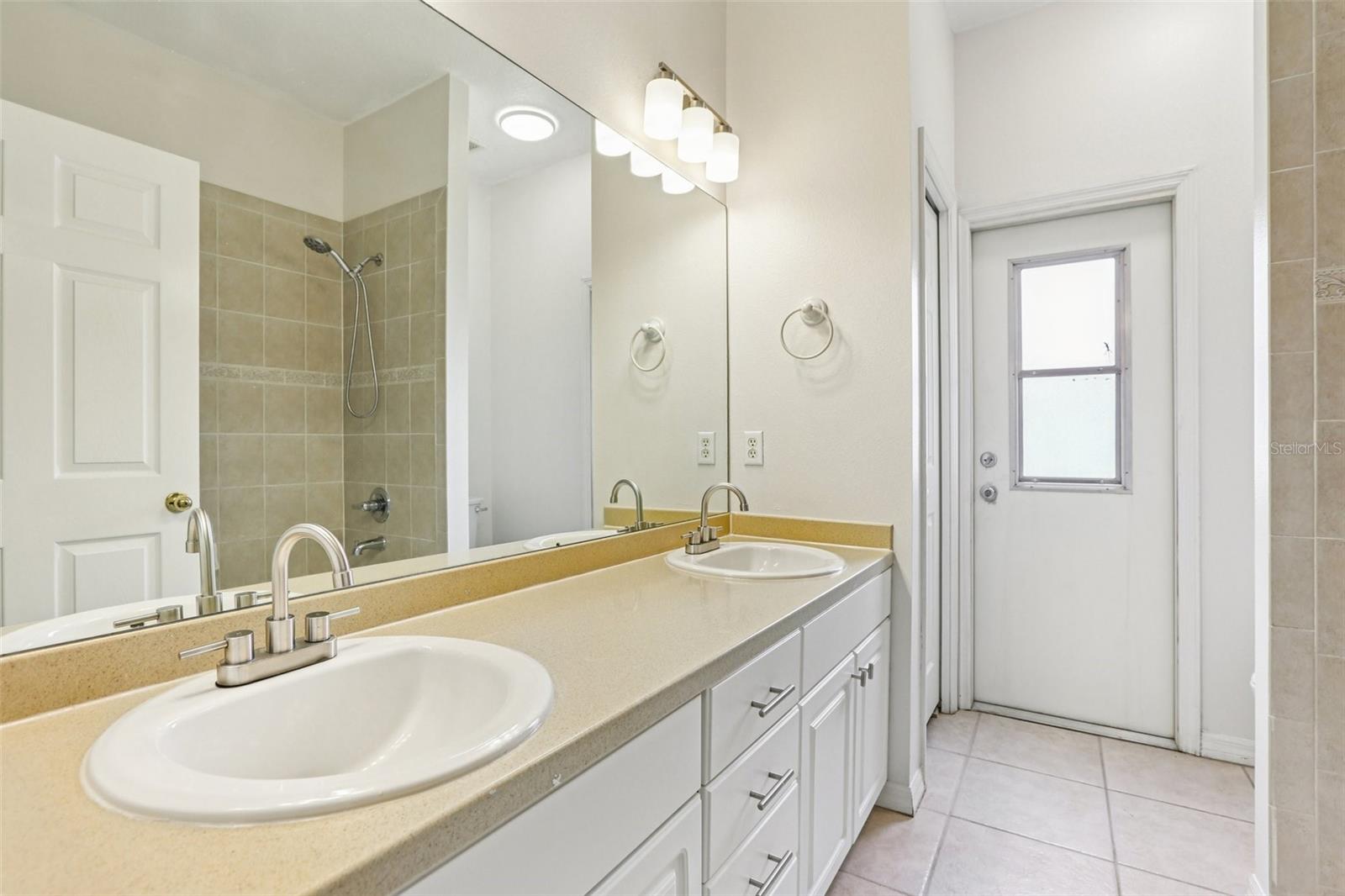 Image 21 of 37 For 6611 Thackston Drive