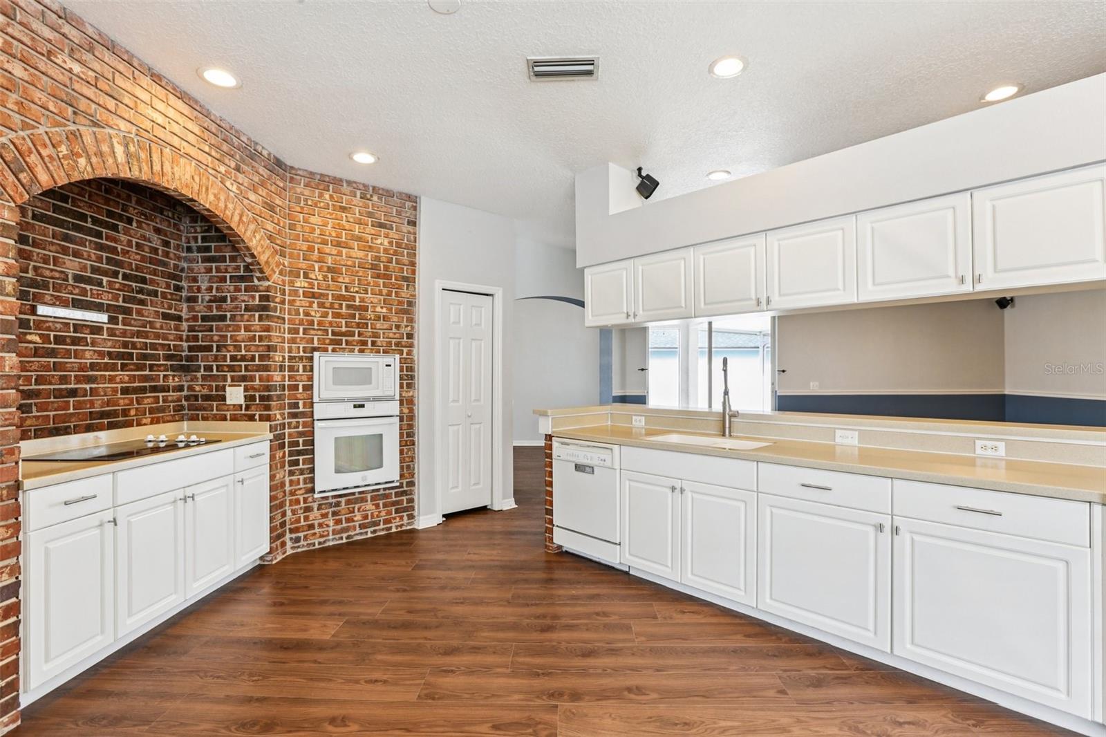 Image 9 of 37 For 6611 Thackston Drive