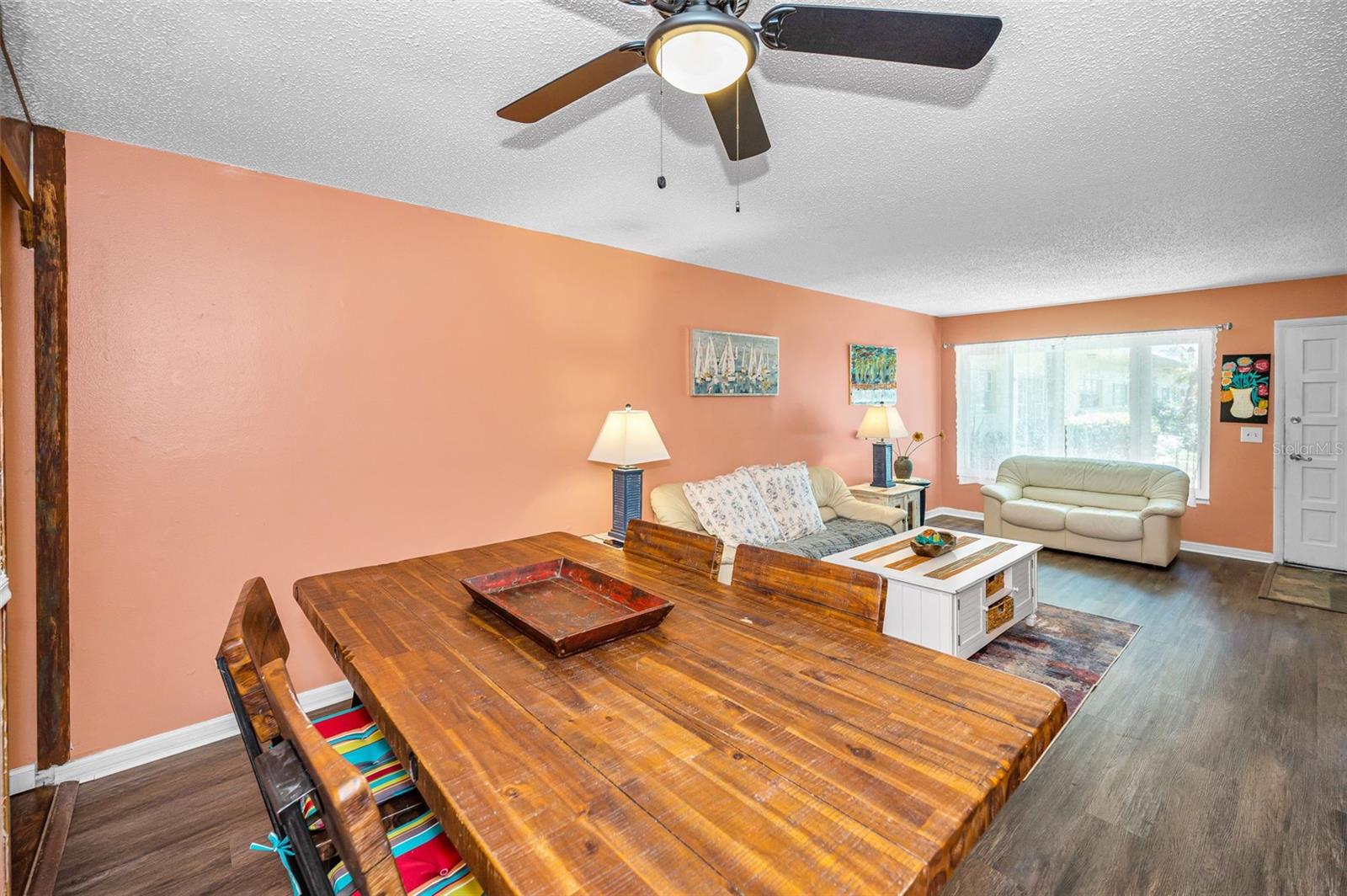 Image 8 of 67 For 2402 Ecuadorian Way 10