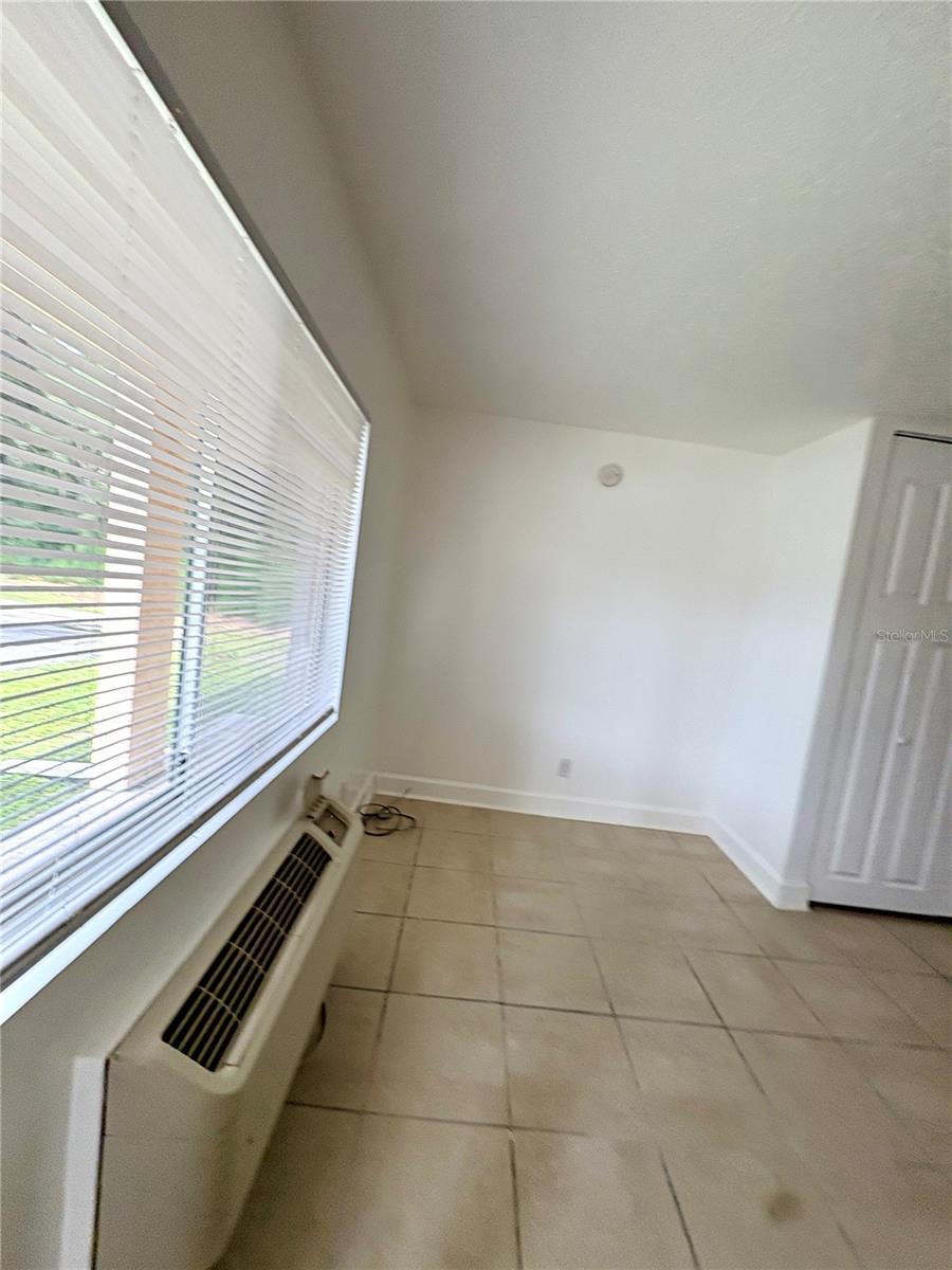 Image 7 of 9 For 3301 58th Avenue S 101