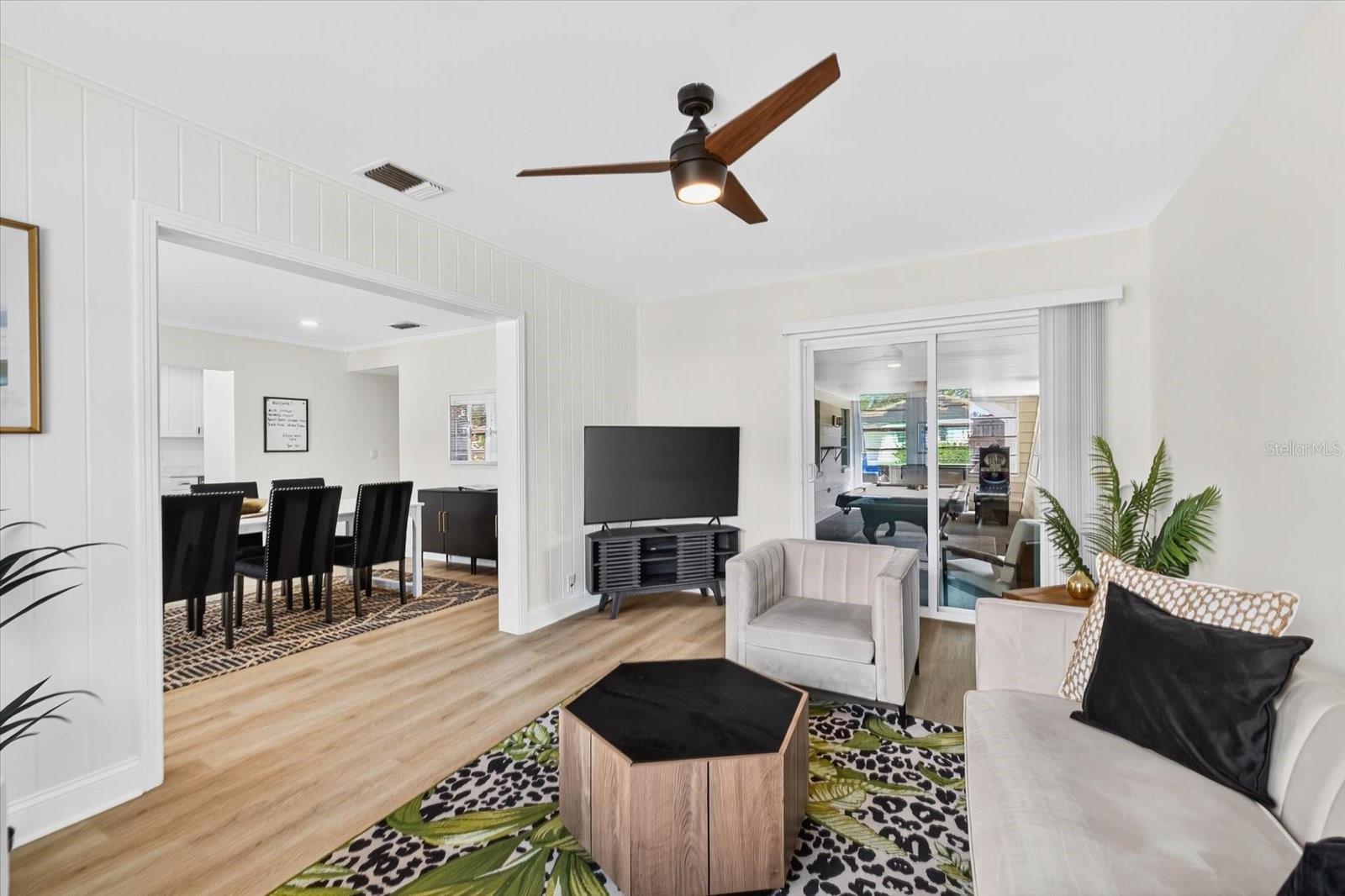 Image 11 of 57 For 4410 Bay Court Avenue