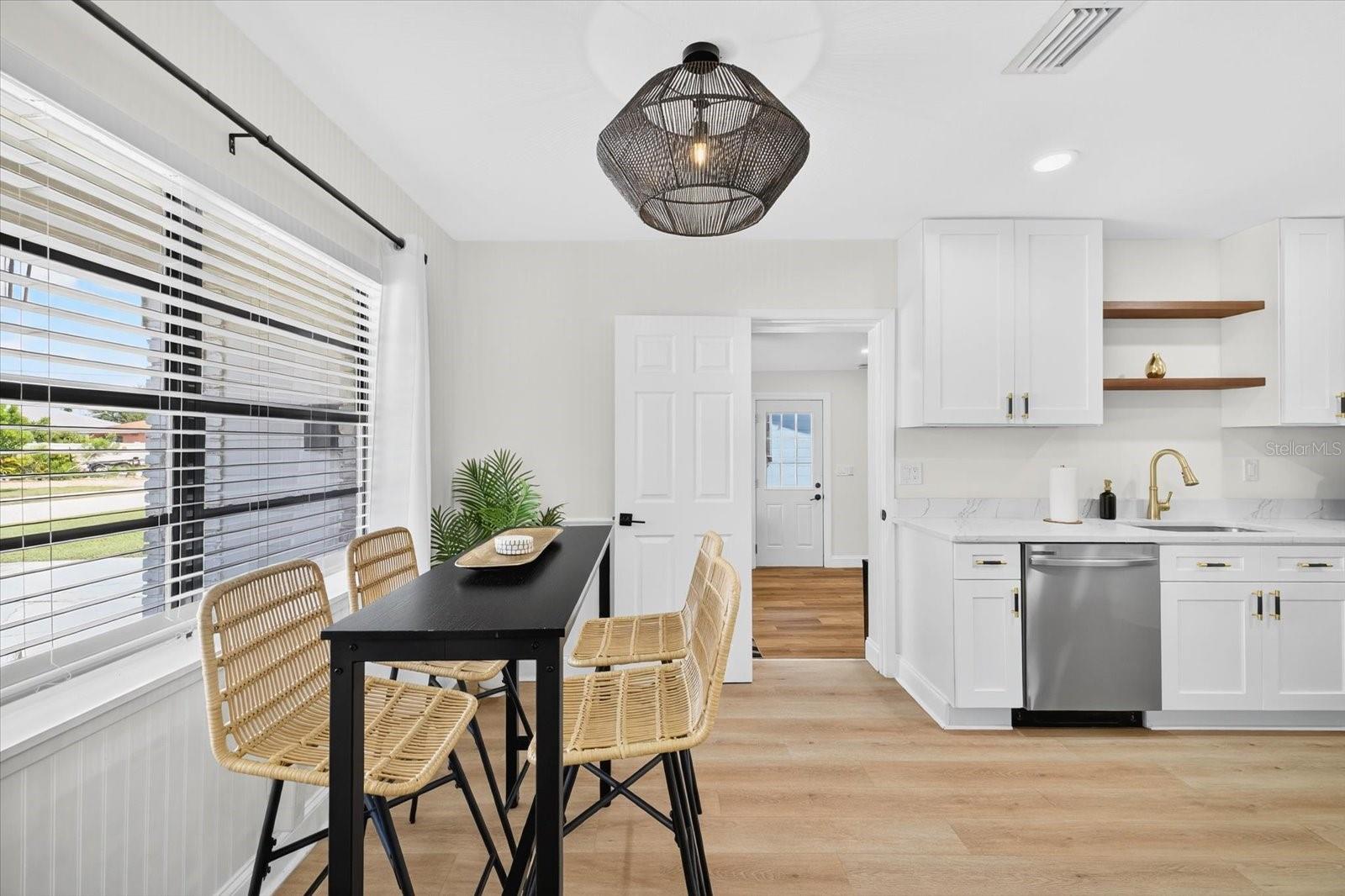 Image 21 of 57 For 4410 Bay Court Avenue