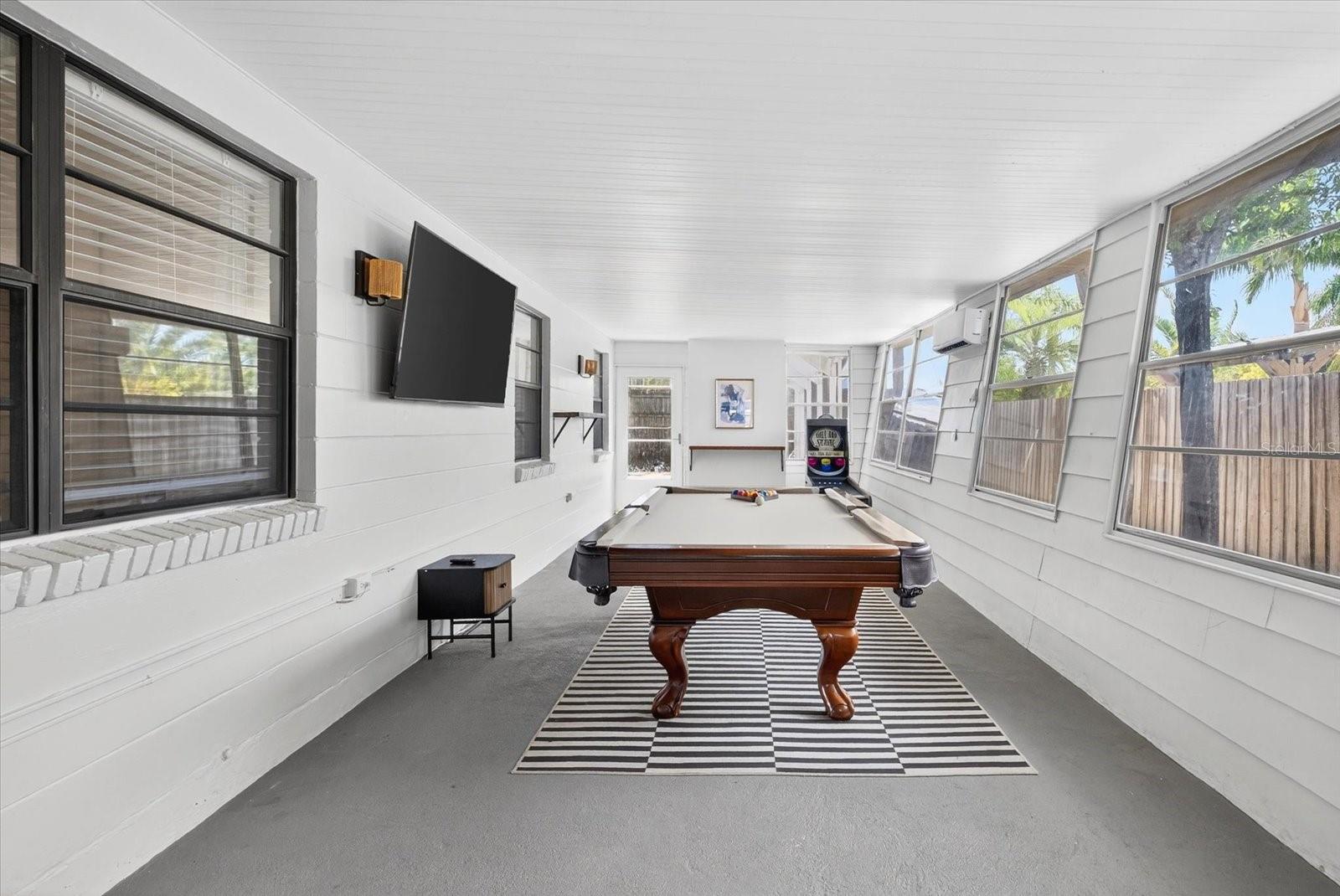 Image 29 of 57 For 4410 Bay Court Avenue