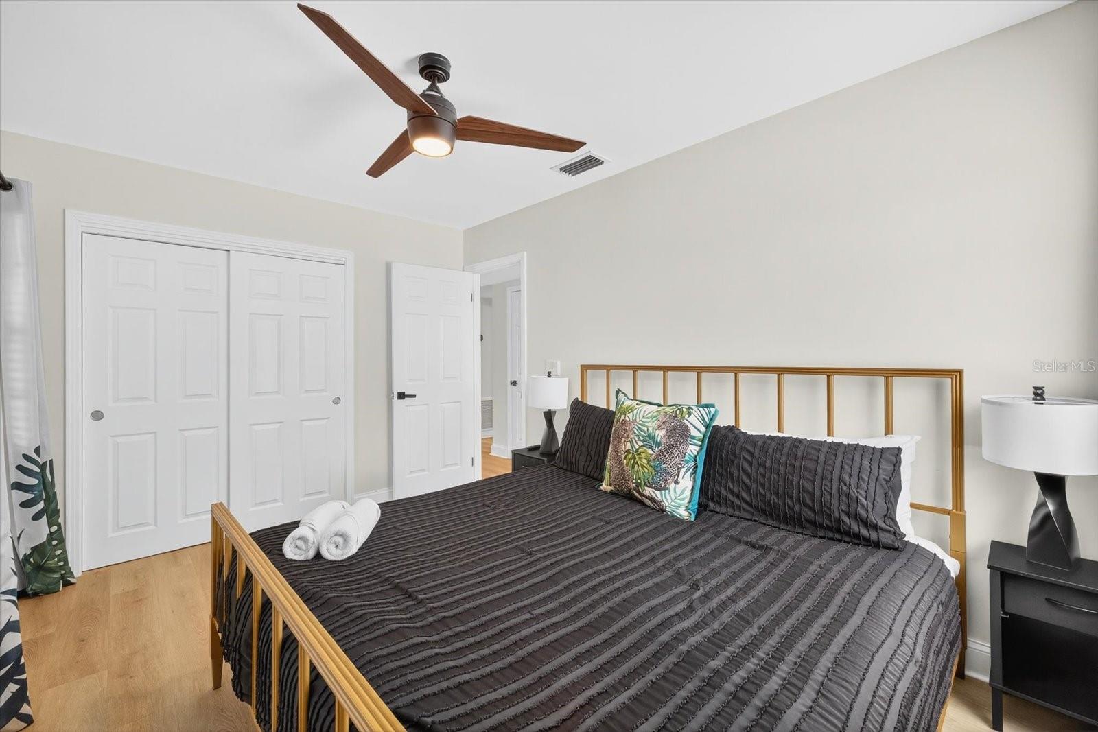 Image 39 of 57 For 4410 Bay Court Avenue